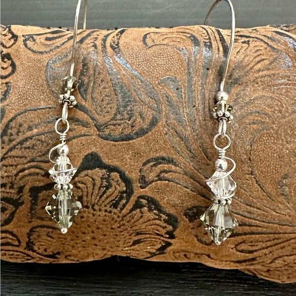Elegant Silver and Crystal Drop Earrings - Picture 1 of 6